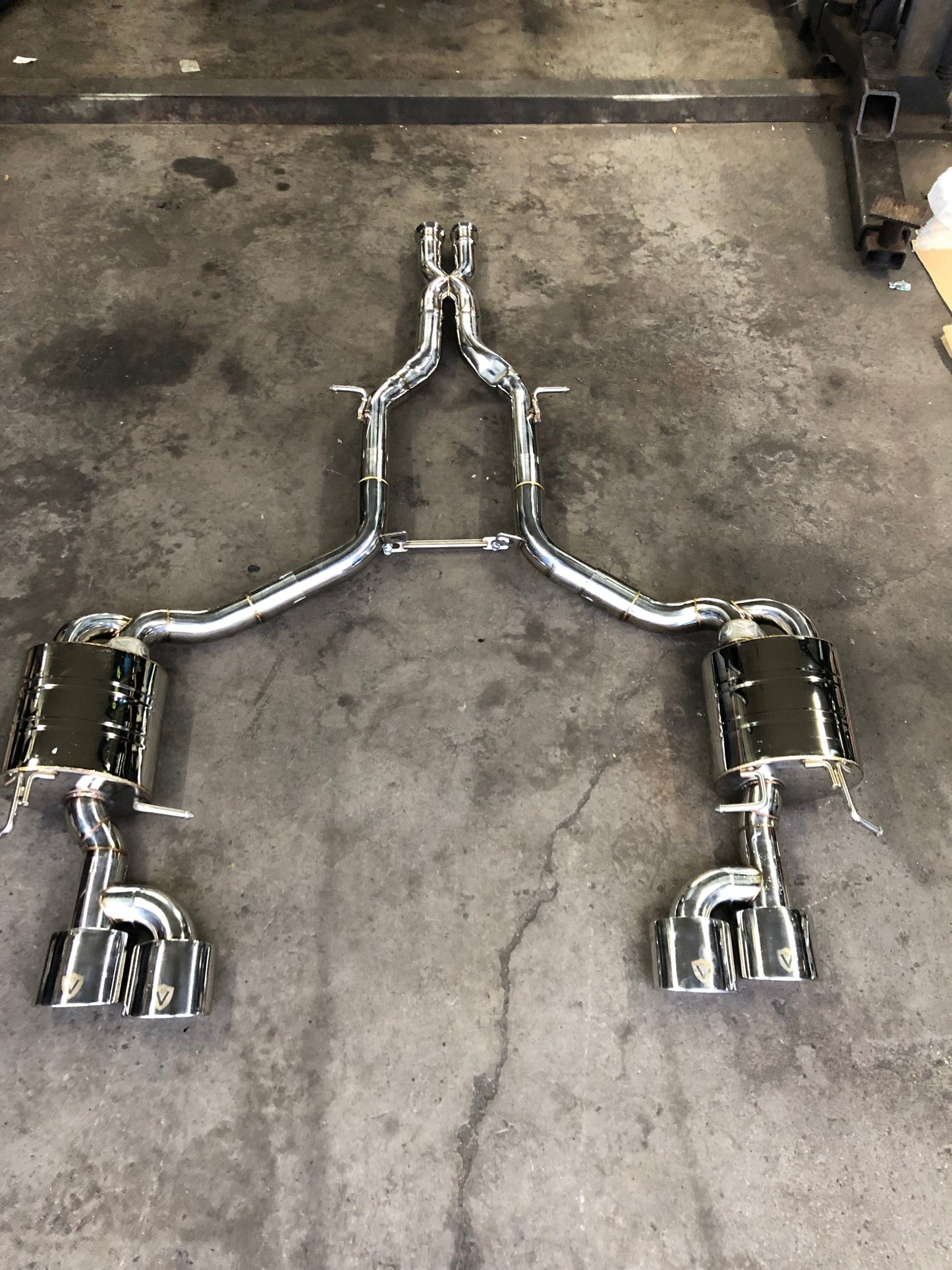 Mercedes C63 AMG W204 Valved exhaust