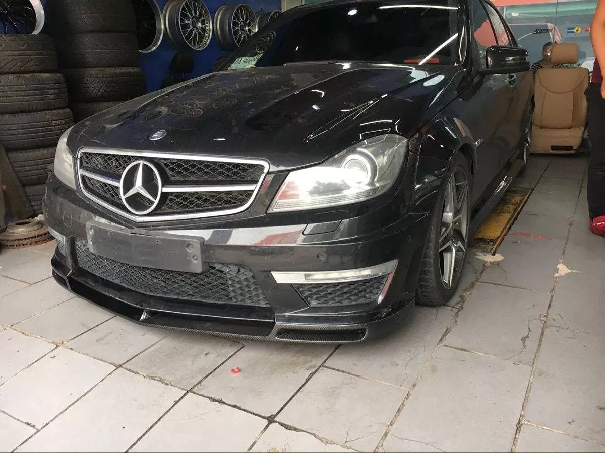 W204 C63 V Style Carbon Fiber Front Lip