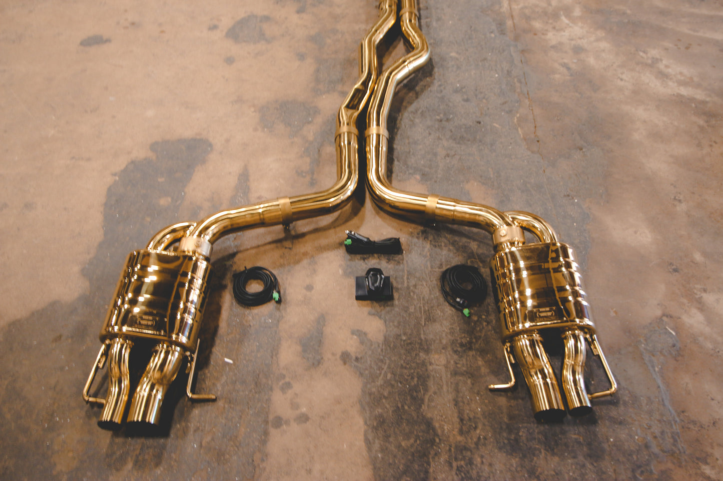Mercedes C63 / C63s W205 Valved exhaust