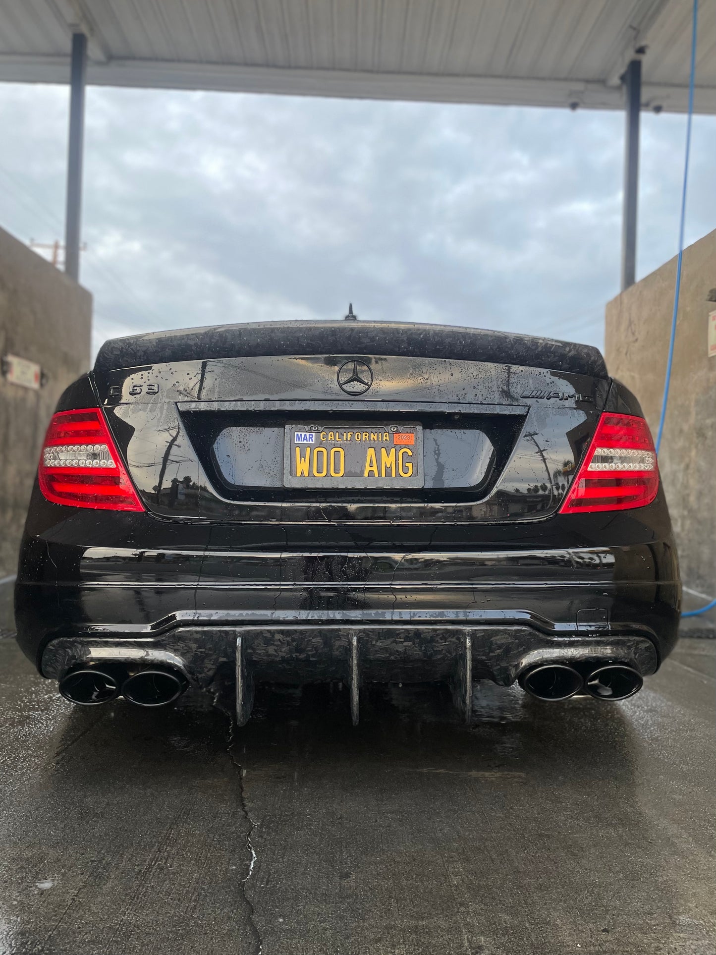 Carbon Fiber Big Fin Diffuser C63 ( Sedan / Coupe )