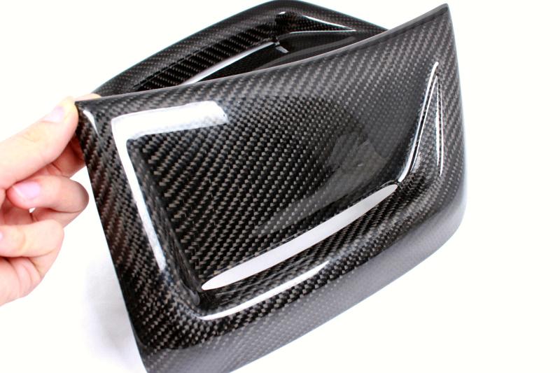 W204 C63 Carbon Fiber Side Grill Pieces